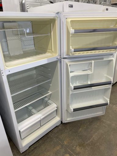28" GE Top Freezer Fridge