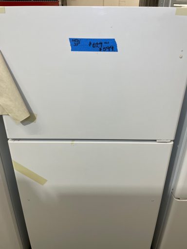 33" GE Top Freezer Fridge