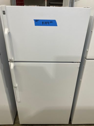 28" GE Top Freezer Fridge