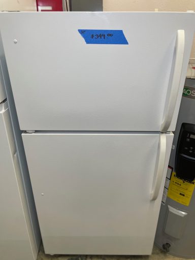 30" Electrolux Top Freezer Fridge